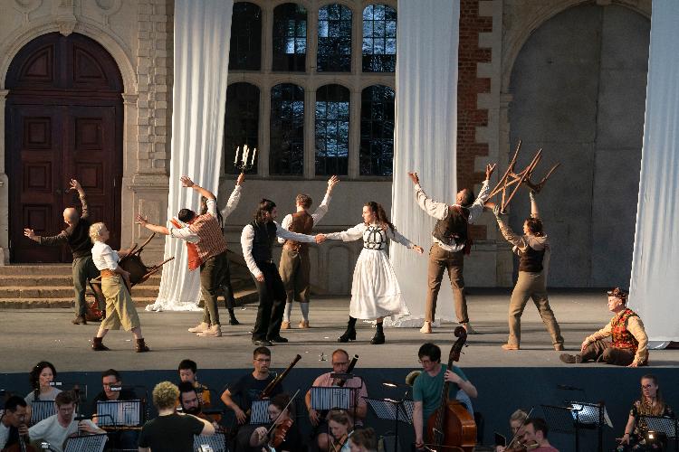 A Midsummer Night's Dream - Review - Opera Holland Park  Shakespeare’s classic and Mendelssohn together