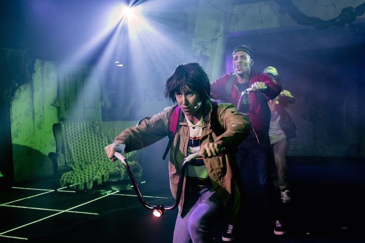 Stranger Sings! – Review -The Vaults The musical parody is making its UK premiere 