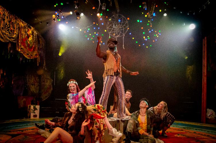 Pippin - Review - Charing Cross Theatre Pip-Tastick!