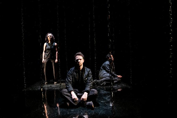 Night City - Review - Southwark Playhouse An electric drama portraying real experiences of modern work-city life