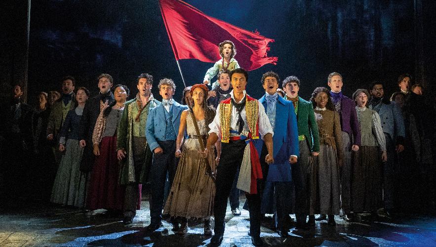 Les Misérables New Cast - News Les Misérables in London welcomes new cast