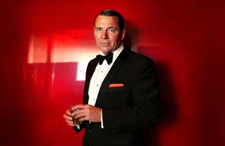 Stephen Triffitt - Interview We had a chat with the world’s leading Frank Sinatra artist 