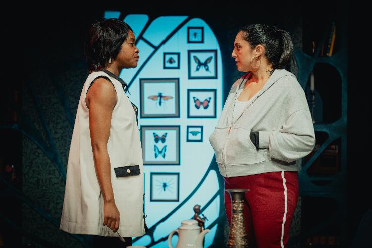 The Wasp - Review - Southwark Playhouse How does violence breed violence?