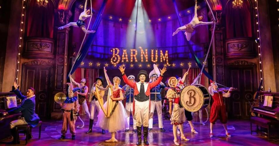 Barnum Musical - Review - New Wimbledon Theatre Not quite the greatest show on earth