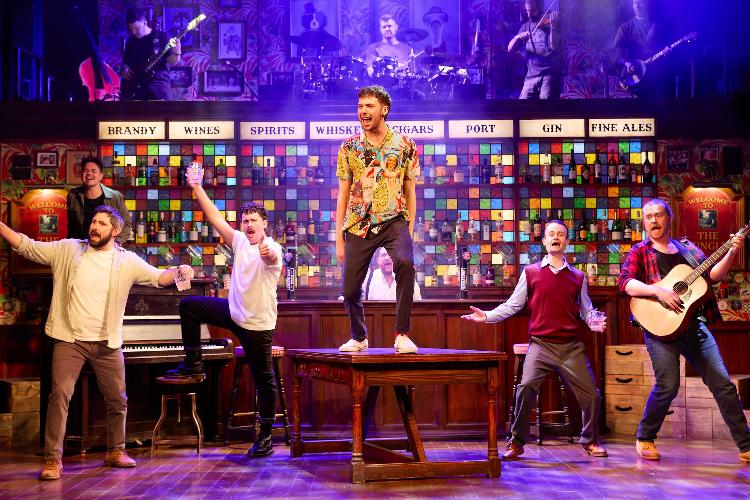 The Choir of Man - Review - Arts Theatre Going out on a high note