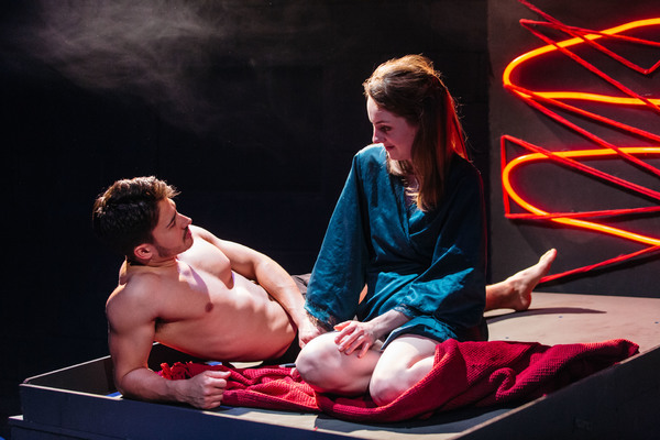 LOVE ME NOW – Review – Tristan Bates Theatre Love, sex and Tinder