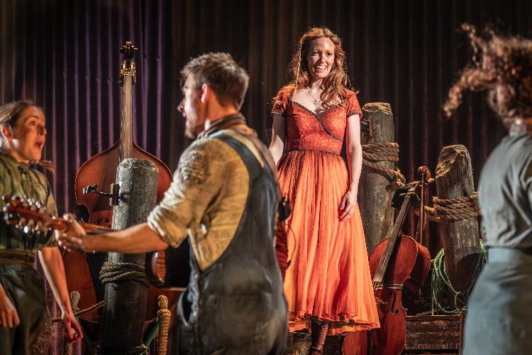  The Curious Case of Benjamin Button launches Curious Corner - News Are you a solo theatregoer?