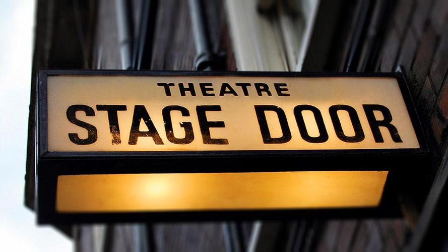 Stage Door, Goodbye? - News Coronavirus hits the stage door